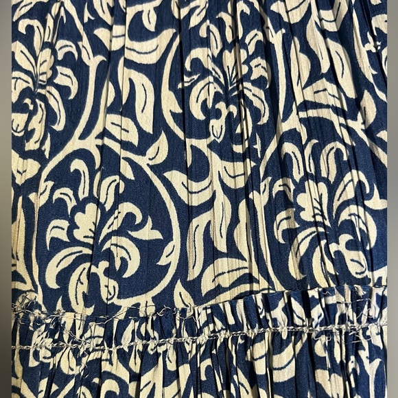 Brand New Zara Floral Print long skirt in size S. Navy Blue. - Picture 7 of 9